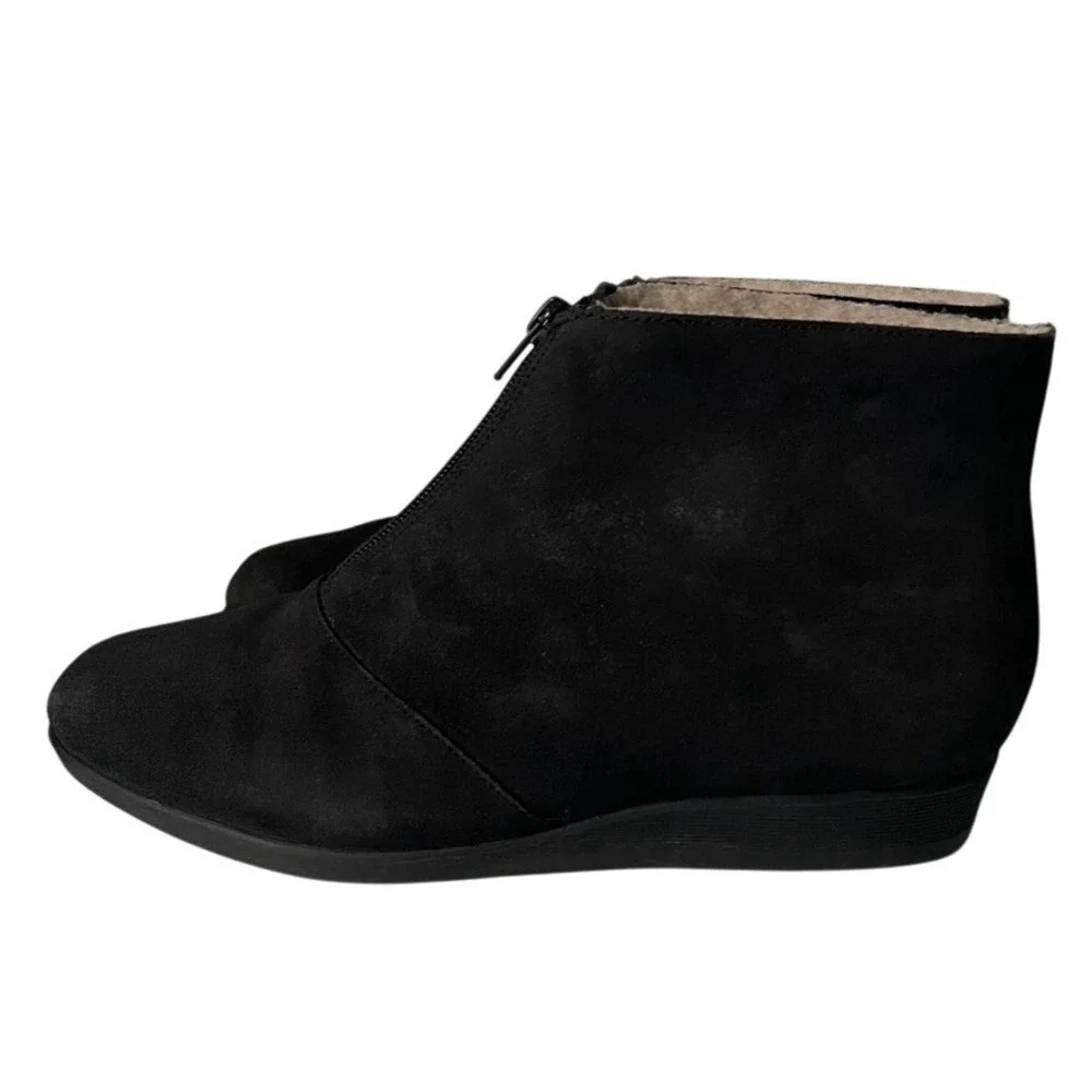 Airstep Women's Black Faux Suede Shearling Lined Wedge Ankle Zip Boots Size 9.5W